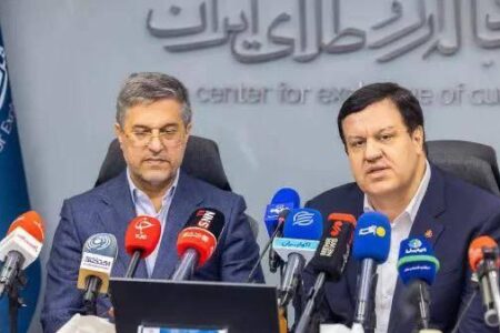 تکمیل دو پروژه بزرگ پتروشیمى با عرضه مرحله جدید اوراق مرابحه ارزى بانک ملت