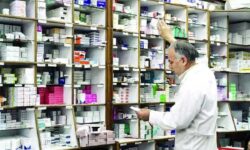 پرداخت بیش از ۱۵۰۰ میلیارد تومان به داروخانه‌های غیردانشگاهی طرف قرارداد