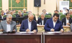 تفاهم‌نامه سه‌جانبه بانک رفاه کارگران، استانداری کرمانشاه و شرکت پتروشیمی بیستون امضا شد