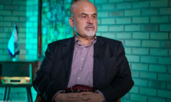 جلایی پور: در این شرایط جنگی، خوشحالم که به پزشکیان رأی دادم/ آمریکا به دنبال جنگ فرسایشی است/ در وضعیت فعلی باید حامی رهبری، شعام و دولت باشیم