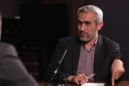 دشمنان آرزوی زمین زدن اقتصاد ایران را به گور خواهند برد/ مدنیزاده: مردم نگران نباشند؛ در برابر هر برنامه دشمنان، برنامههای مقابلهای داریم