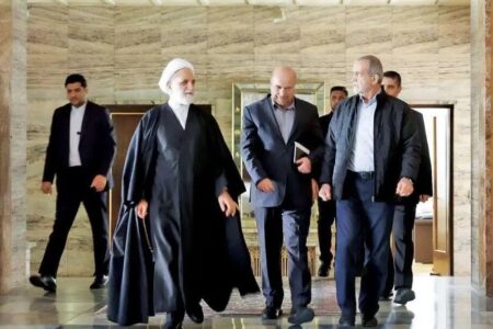 آیت الله ایازی: انقلاب را نمیتوان با فحاشی، هتک حرمت، تهمت و تندروی تعریف و حفظ کرد/ تندروها اساساً در چارچوب نظام نبوده و نیستند